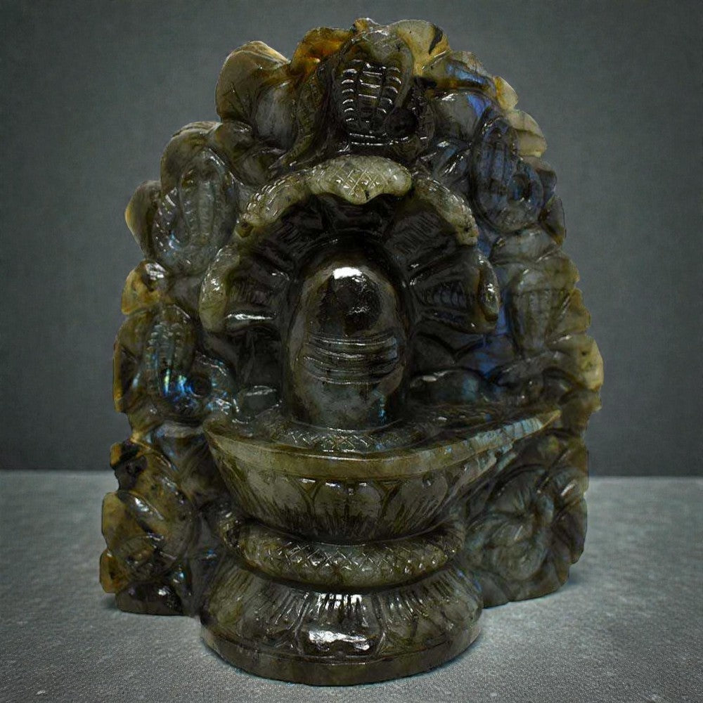 2.90kgs Lord Shiva Idol in Labradorite Gemstone