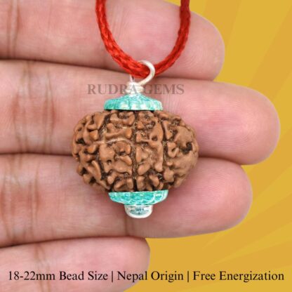 9-Mukhi-Rudraksha-Nepal-Silver-Pendant-Hand