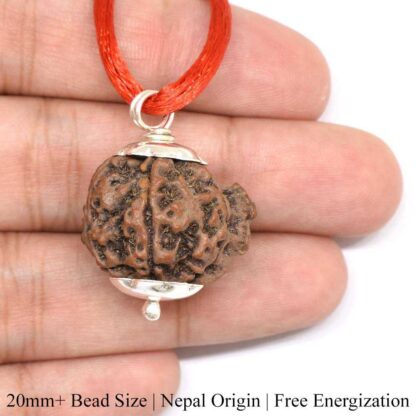 Ganesha-Rudraksha-Nepal-Pendant-Hand